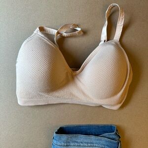 4/$20 🙈 Lascana Seamless Waffle Knit Nude Bra